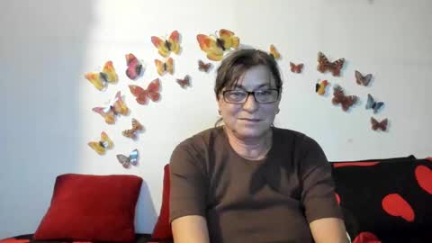 Snapshot of badgg chatting on 12-11-24, 02:54 Gina online show from 12-11-24, 02:54