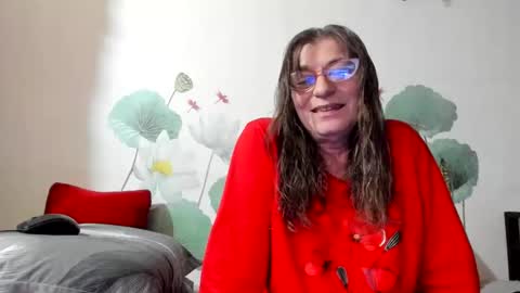 Snapshot of badgg chatting on 01-06-26, 01:15 Gina online show from 01-06-26, 01:15