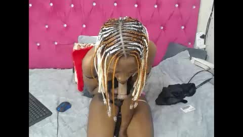 Snapshot of badgirlsexyt chatting on 10-25-25, 01:46 badgirlsexyt online show from 10-25-25, 01:46