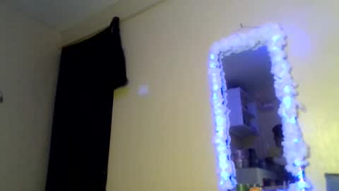 Lily. online show from 11-06-25, 08:10