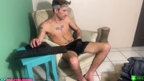 Snapshot of badrolemodel chatting on 01-26-25, 08:36 Alex online show from 01-26-25, 08:36