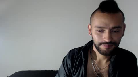 Snapshot of badsanx chatting on 02-28-25, 04:21 badsanx online show from 02-28-25, 04:21