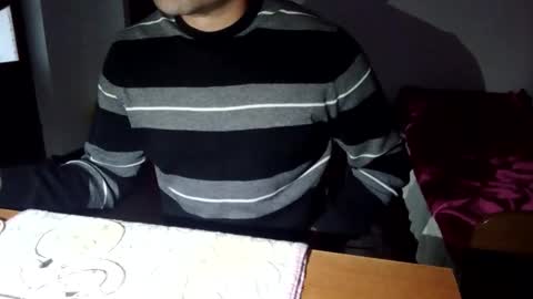 Snapshot of baiat_frumusel chatting on 10-03-25, 09:39 baiat_frumusel online show from 10-03-25, 09:39