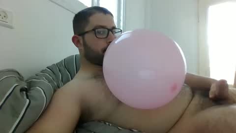 Snapshot of balloonman835316 chatting on 03-02-25, 12:54 balloonman835316 online show from 03-02-25, 12:54