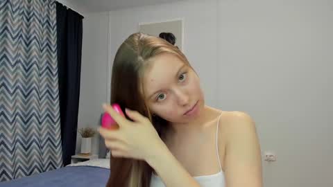 Kira online show from 02-10-25, 09:36