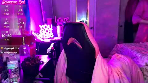 Snapshot of bambibimbosparkles chatting on 02-11-26, 06:51 Bambi Sparkles TS online show from 02-11-26, 06:51