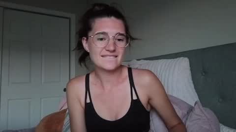 Snapshot of bambifarrina chatting on 06-07-26, 01:32 bambifarrina online show from 06-07-26, 01:32