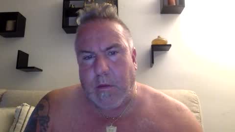 Snapshot of banana5289 chatting on 06-06-26, 10:53 banana5289 online show from 06-06-26, 10:53