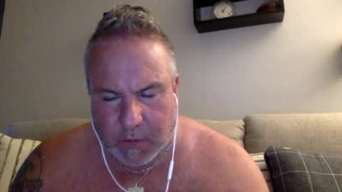 Snapshot of banana5289 chatting on 06-13-26, 05:11 banana5289 online show from 06-13-26, 05:11