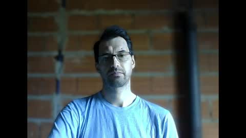 Ezequiel online show from 04-10-26, 04:23