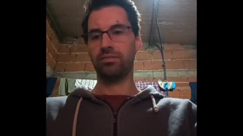 Ezequiel online show from 04-12-26, 01:43