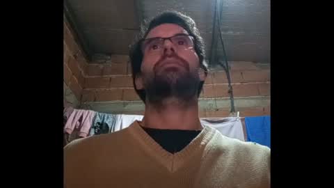 Snapshot of banana_argen_15 chatting on 06-28-26, 01:22 Ezequiel online show from 06-28-26, 01:22