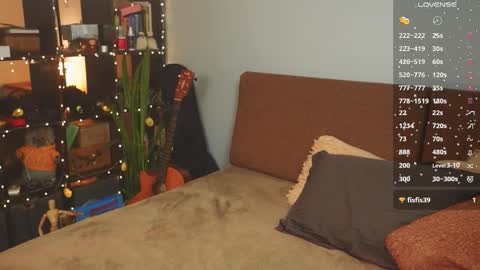 Ellen and  online show from 03-10-26, 09:53