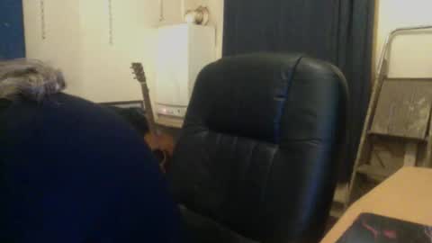 bangintoleather online show from 11-02-25, 03:09