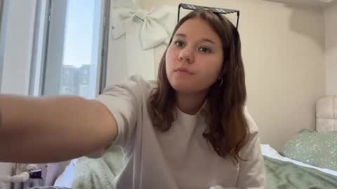 Snapshot of baosznejkowski chatting on 05-11-26, 04:04 Sumi online show from 05-11-26, 04:04