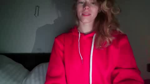 Snapshot of barbara53000 chatting on 10-11-25, 09:57 charliejones online show from 10-11-25, 09:57