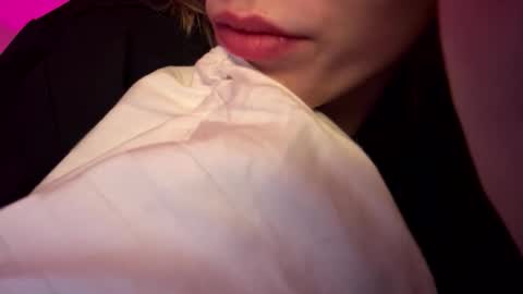 Snapshot of barbara53000 chatting on 11-03-25, 10:21 charliejones online show from 11-03-25, 10:21