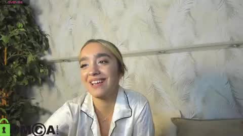 Snapshot of barbara_rogers chatting on 07-14-26, 10:21 Barbara online show from 07-14-26, 10:21