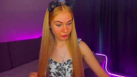 Snapshot of barbarachic chatting on 07-03-26, 11:16 BarbaraChic online show from 07-03-26, 11:16