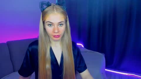 Snapshot of barbarachic chatting on 07-10-26, 11:13 BarbaraChic online show from 07-10-26, 11:13