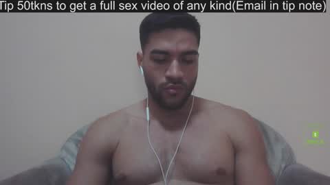 Ruben-Mei online show from 12-15-25, 04:22