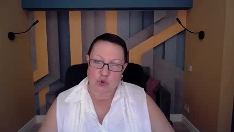 barbaraturners online show from 11-16-25, 12:33