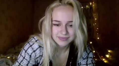 barbie___girl online show from 12-14-25, 07:07