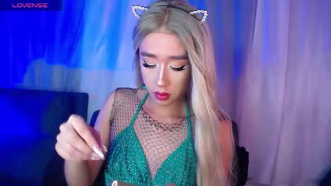 Snapshot of barbie_boy_ chatting on 02-06-25, 08:39 I work from home this is my room 3 online show from 02-06-25, 08:39