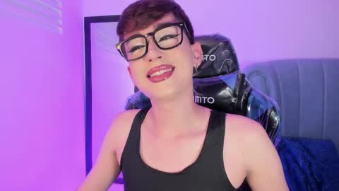          I work from home this is my room 3 online show from 04-05-26, 07:16