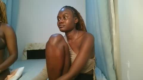 queen online show from 10-28-25, 10:45