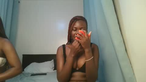 queen online show from 11-30-25, 06:45