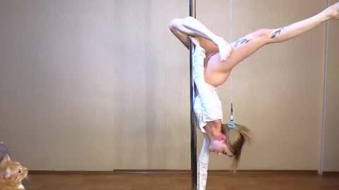 Eva online show from 03-06-25, 04:38