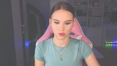 Snapshot of barbieee_doll chatting on 06-23-26, 01:20 Eva online show from 06-23-26, 01:20