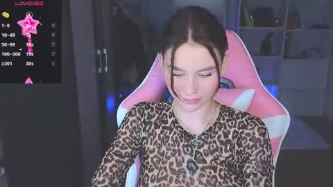 Snapshot of barbieee_doll chatting on 07-06-26, 06:43 Eva online show from 07-06-26, 06:43