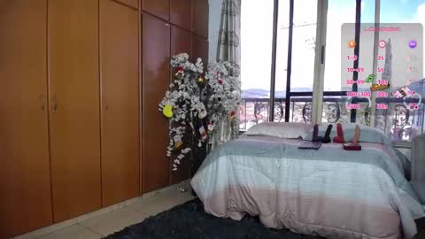 Barbiefoxx online show from 11-18-25, 07:51