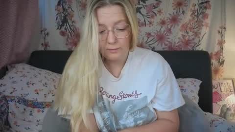 barbiegirl966 online show from 01-11-26, 09:47