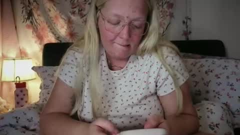 Snapshot of barbiegirl966 chatting on 05-18-26, 08:58 barbiegirl966 online show from 05-18-26, 08:58