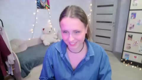 Snapshot of barbiepie chatting on 11-19-25, 06:13 barbiepie online show from 11-19-25, 06:13