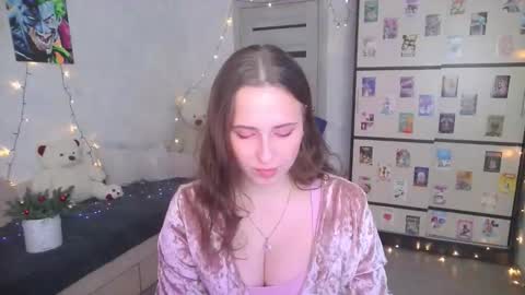 Snapshot of barbiepie chatting on 12-19-25, 03:19 barbiepie online show from 12-19-25, 03:19