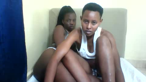 barbies_girles online show from 12-19-25, 07:43