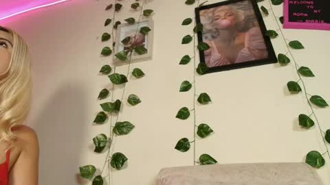 barbiie_98 online show from 05-02-26, 04:12