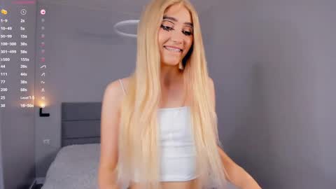 Mia online show from 04-20-26, 03:37
