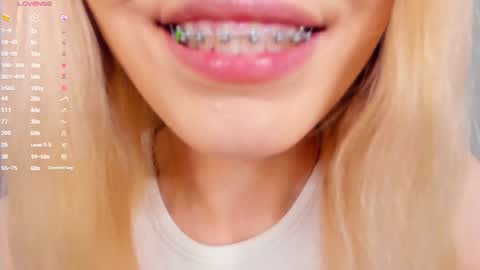 Snapshot of barbimia chatting on 06-08-26, 02:17 Mia online show from 06-08-26, 02:17