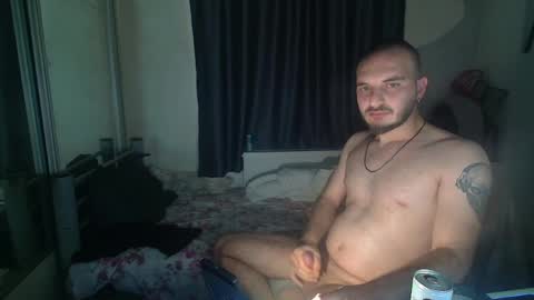 Snapshot of barcanka08 chatting on 05-04-26, 03:19 Guitarist online show from 05-04-26, 03:19
