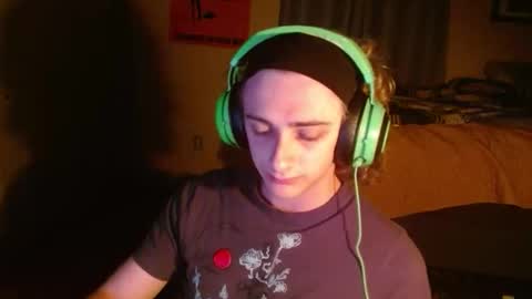 Snapshot of bard_songg chatting on 04-22-26, 02:47 bardsong online show from 04-22-26, 02:47