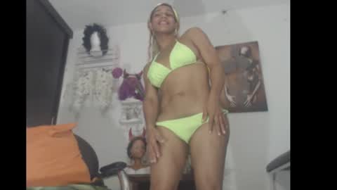 Snapshot of bardotbigcocktsx chatting on 02-11-25, 11:33 bardotbigcocktsx online show from 02-11-25, 11:33