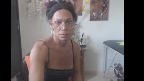 Snapshot of bardotbigcocktsx chatting on 02-12-25, 06:30 bardotbigcocktsx online show from 02-12-25, 06:30