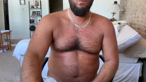 Snapshot of barebackheat chatting on 06-15-26, 04:09 Barebackheat online show from 06-15-26, 04:09