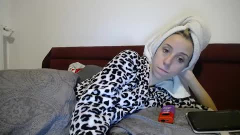 Lena online show from 02-11-25, 07:05