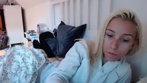 Lena online show from 09-23-25, 09:34